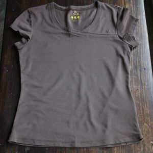 activewear tee